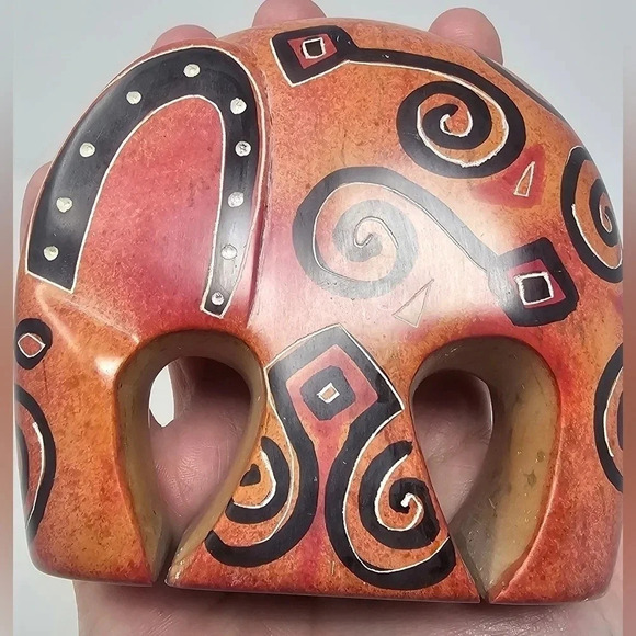 Swahili Imports Handmade Soapstone Nesting Elephant Paperweight from Kenya - Picture 6 of 12